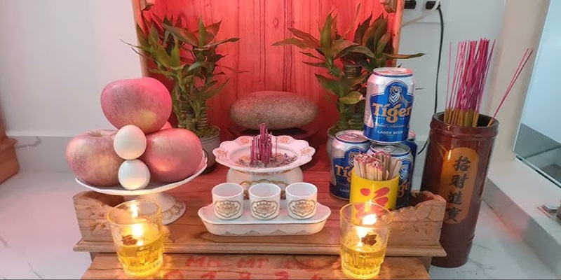 Cách xin số ông Địa – Thần Tài bằng trứng gà khá cách phổ biến