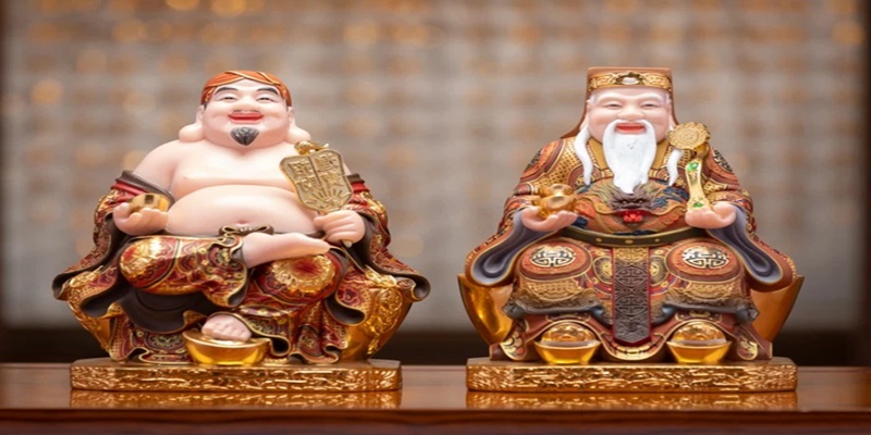 Phong tục xin số ông Địa – Thần Tài hy vọng sẽ được chỉ dẫn con số may mắn